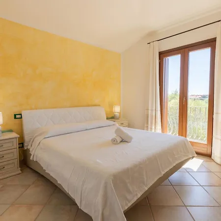 Charming With Two Beds -2 Minutes To The Beach- Affittacamere Olbia