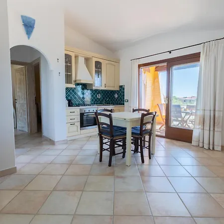 Charming With Two Beds -2 Minutes To The Beach-