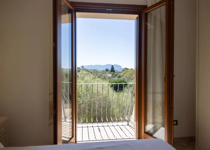 Charming With Two Beds -2 Minutes To The Beach- Pensión Olbia
